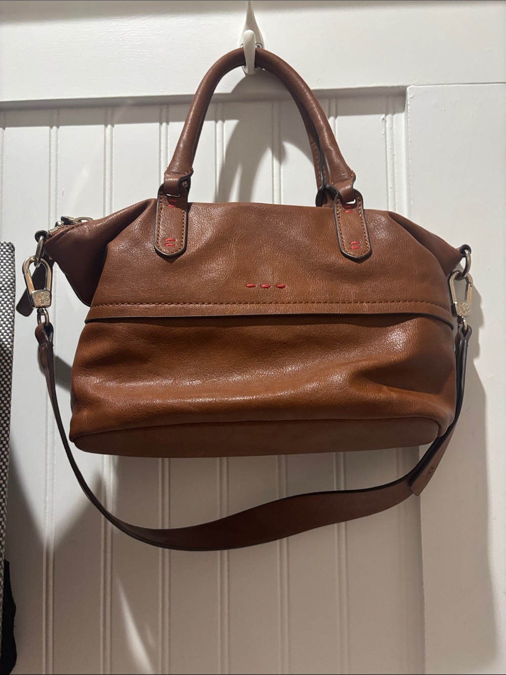 Classic Brown Leather Satchel Tote - Stylish Everyday Handbag